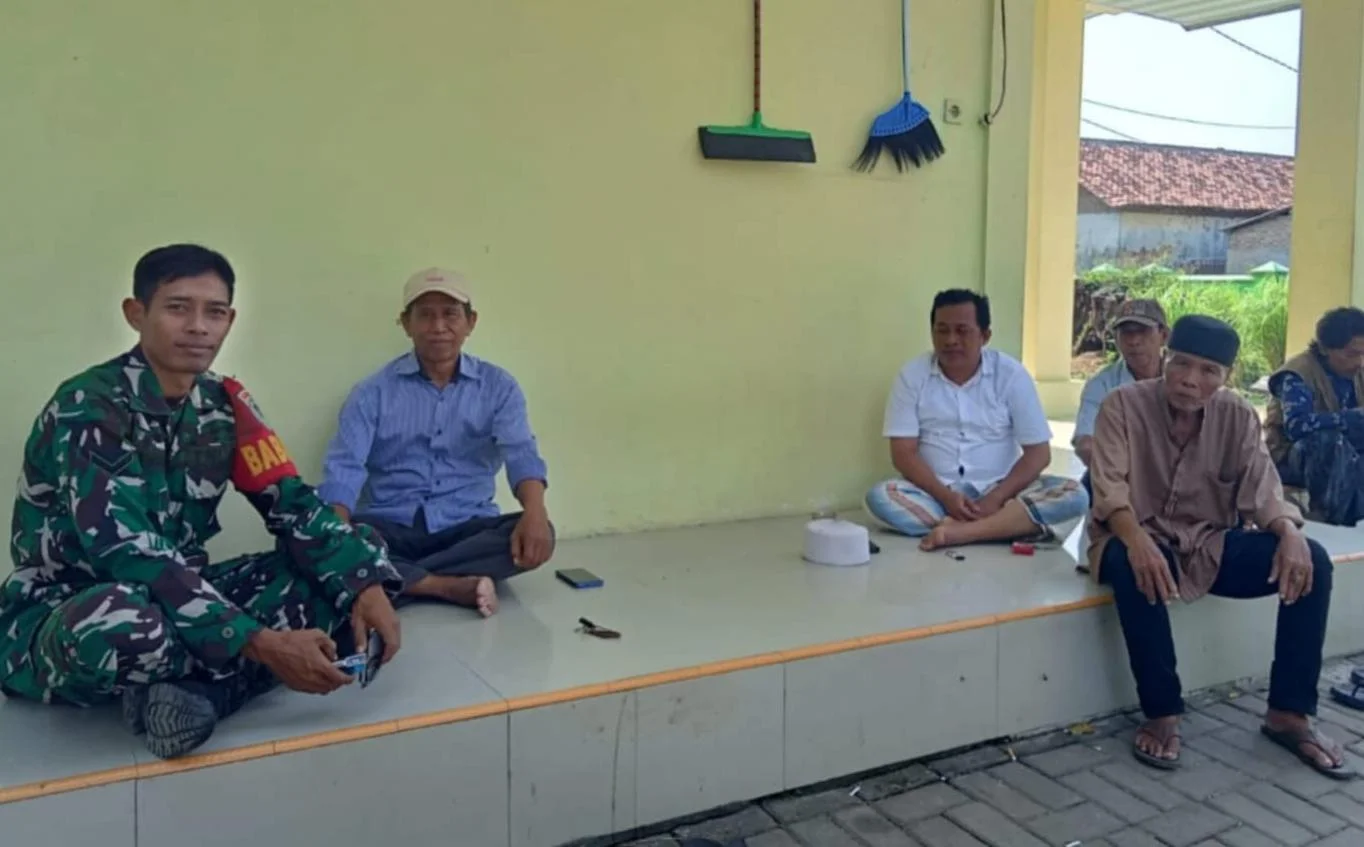 Pererat Silaturahmi, Babinsa Koramil 0602-02/Kasemen Kodim 0602/Serang Perkuat Sinergitas Lewat Komsos