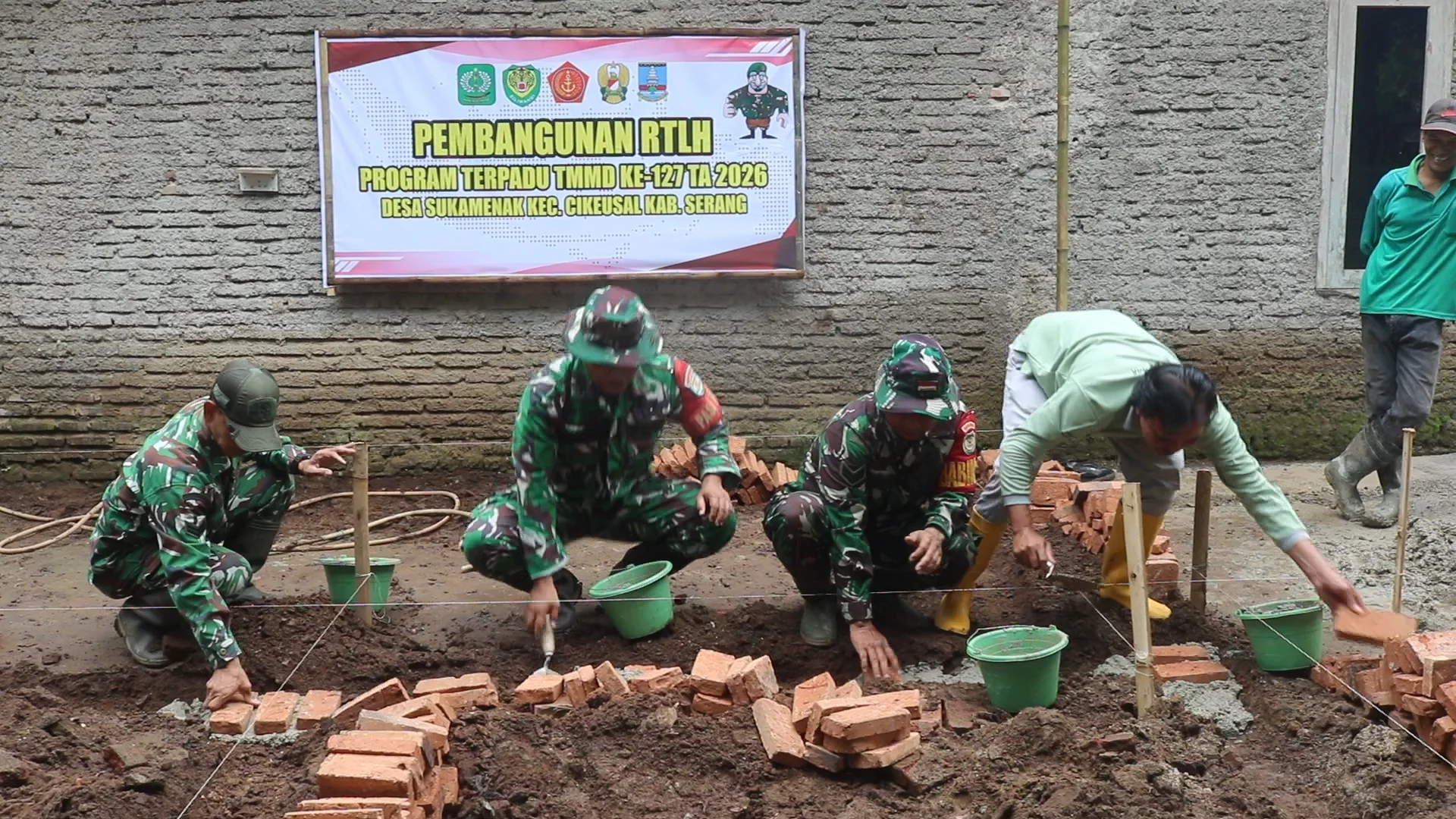 Ketika TMMD ke-127 Menyentuh Pondasi Kehidupan Warga Desa Sukamenak