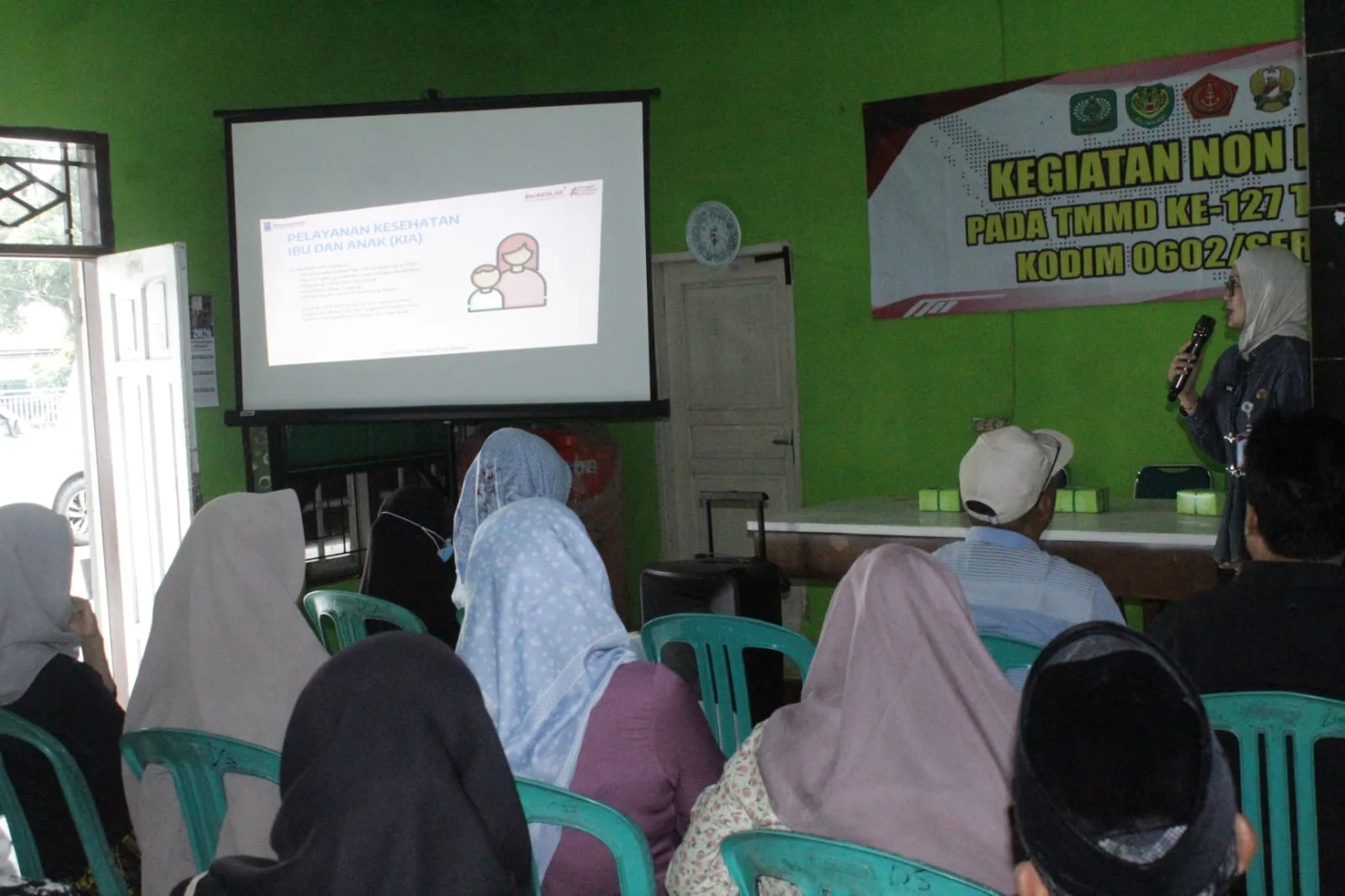 Tak Hanya Bangun Jalan, TMMD Ke-127 Bangun Kesadaran Hidup Sehat Warga Sukamenak