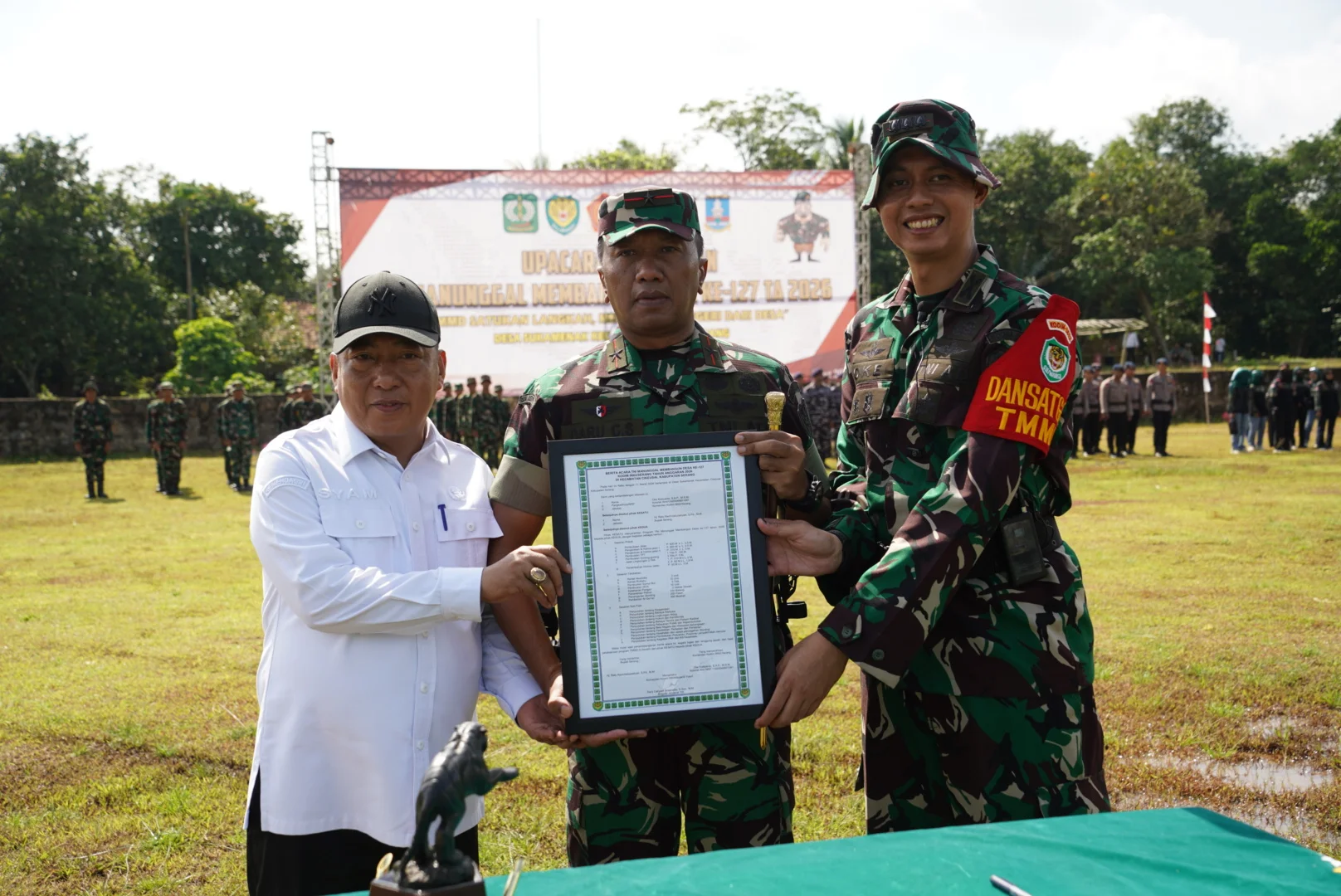 TMMD Ke 127 Kodim 0602/Serang Resmi di Tutup, Dorong Program Karya Bakti Lanjutkan Semangat Pembangunan Desa