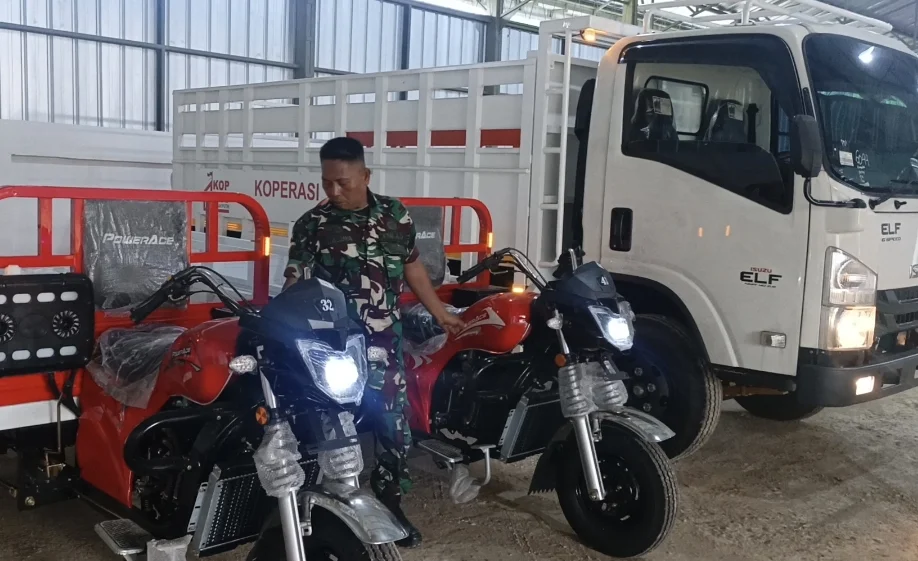 Serka Ali Jaya Babinsa Koramil 0602-15/Baros Kodim 0602/Serang Pantau Kesiapan Kendaraan Operasional KDKMP
