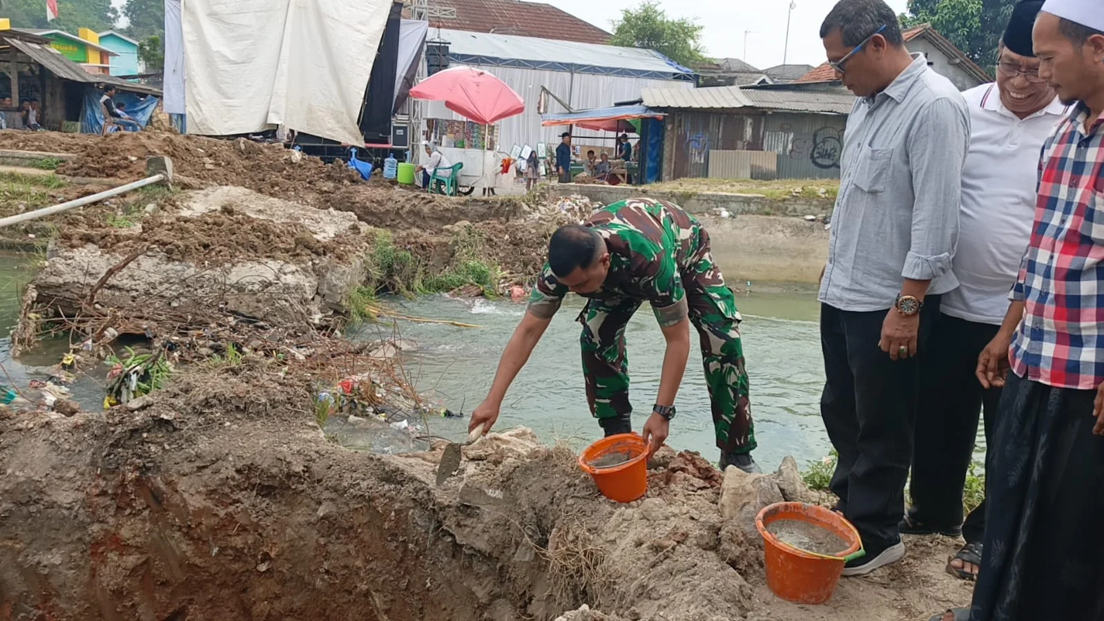 Kodim 0602/Serang Mulai Bangun Jembatan Beton Bantuan Presiden Prabowo di Desa Nagara Kecamatan Kibin