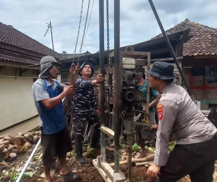 Di Balik Deru Mesin Bor, Ada Asa Santri: TMMD Ke-127 Wujudkan Sumur Kehidupan