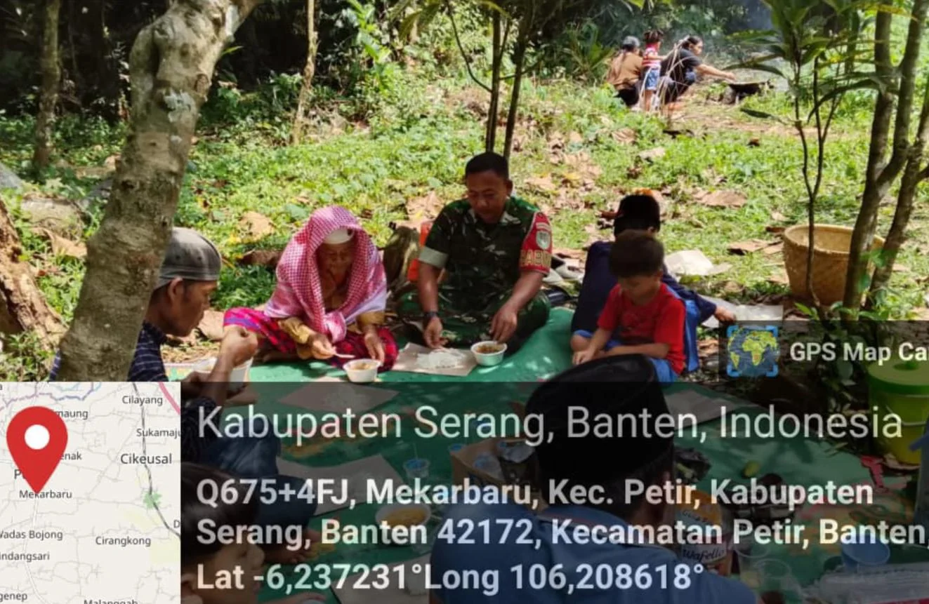 Babinsa Koramil 0602-08/Petir Kodim 0602/Serang Gelar Komsos Humanis Bersama Warga